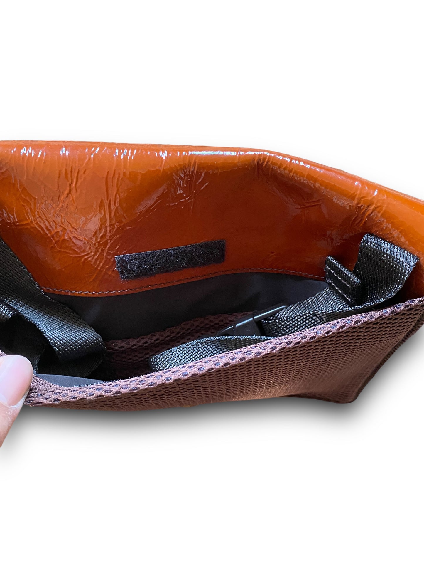 MIU MIU 90s ORANGE PATTENT LEATHER HANDBAG