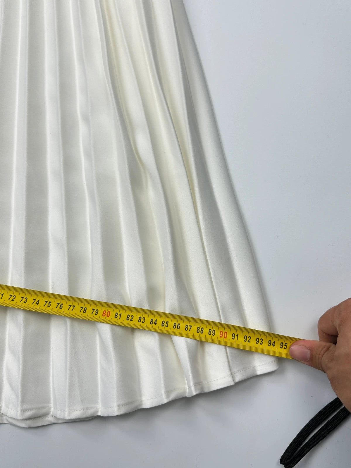 Plein Sud white long pleated skirt with elastic waistband, vintage 2000s style.