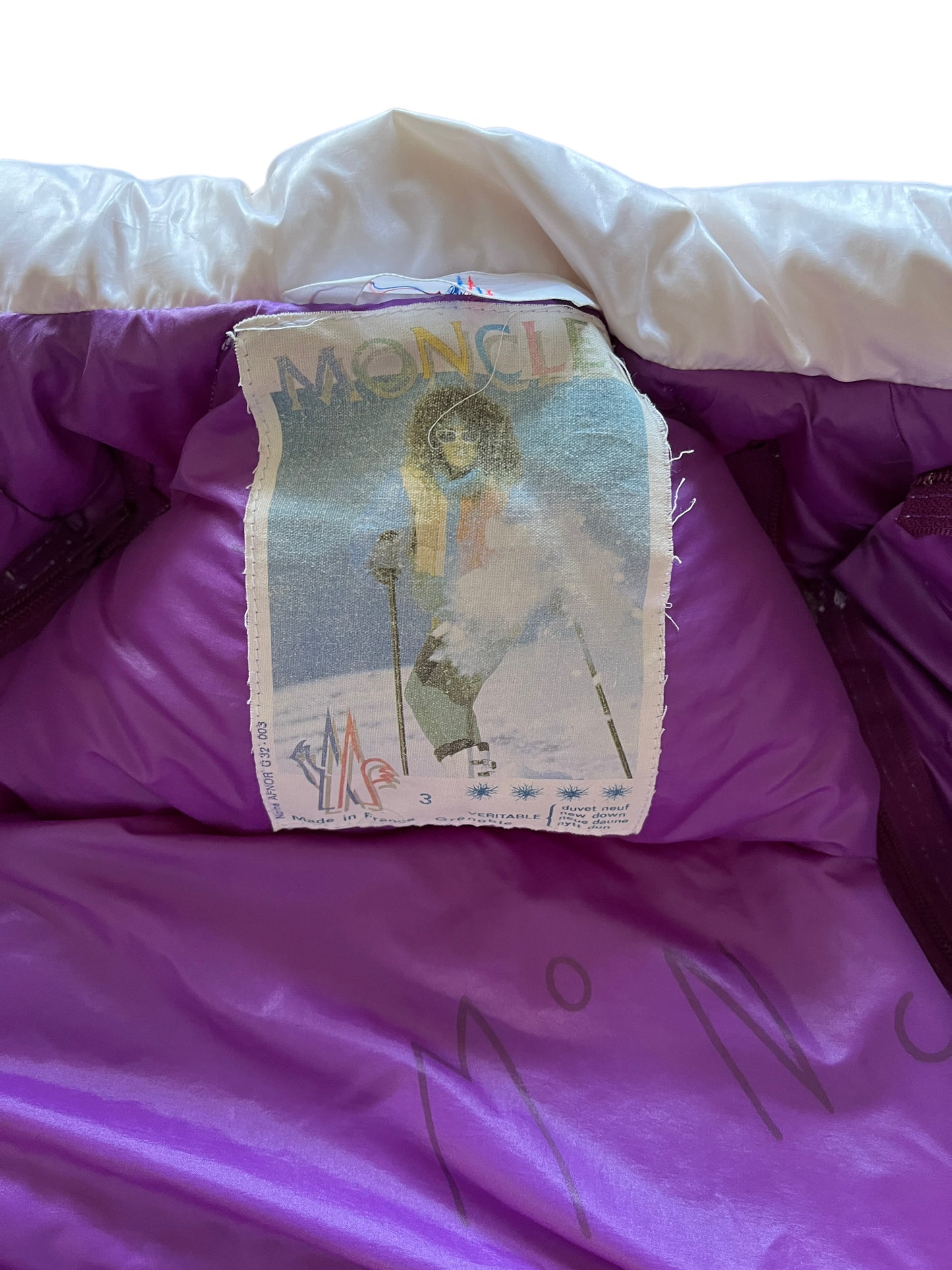 MONCLER PUFFER JACKET/VEST (L)