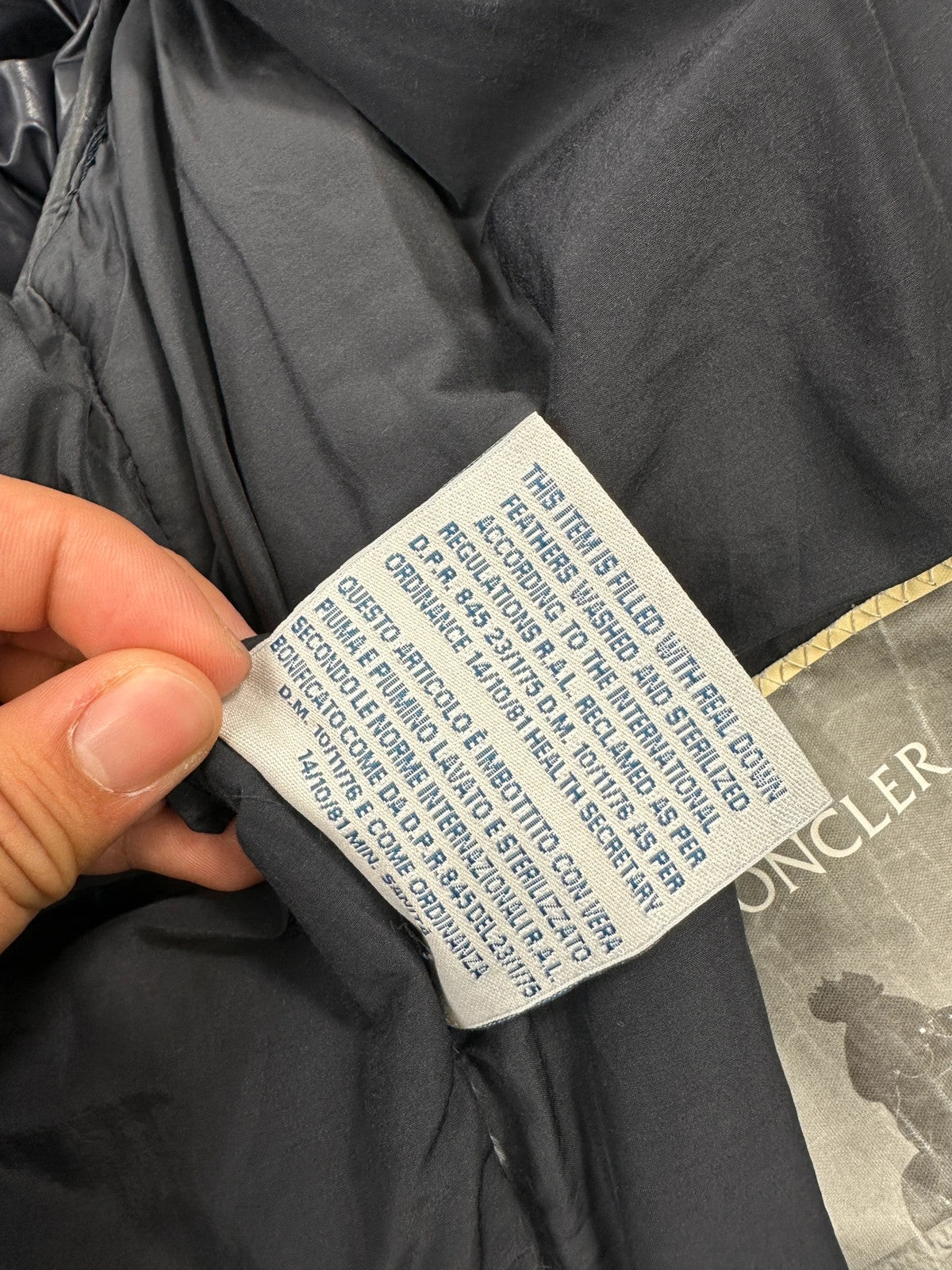 Moncler FW2005 French Logo Packed Down Puffer Hooded Jacket Navy Blue