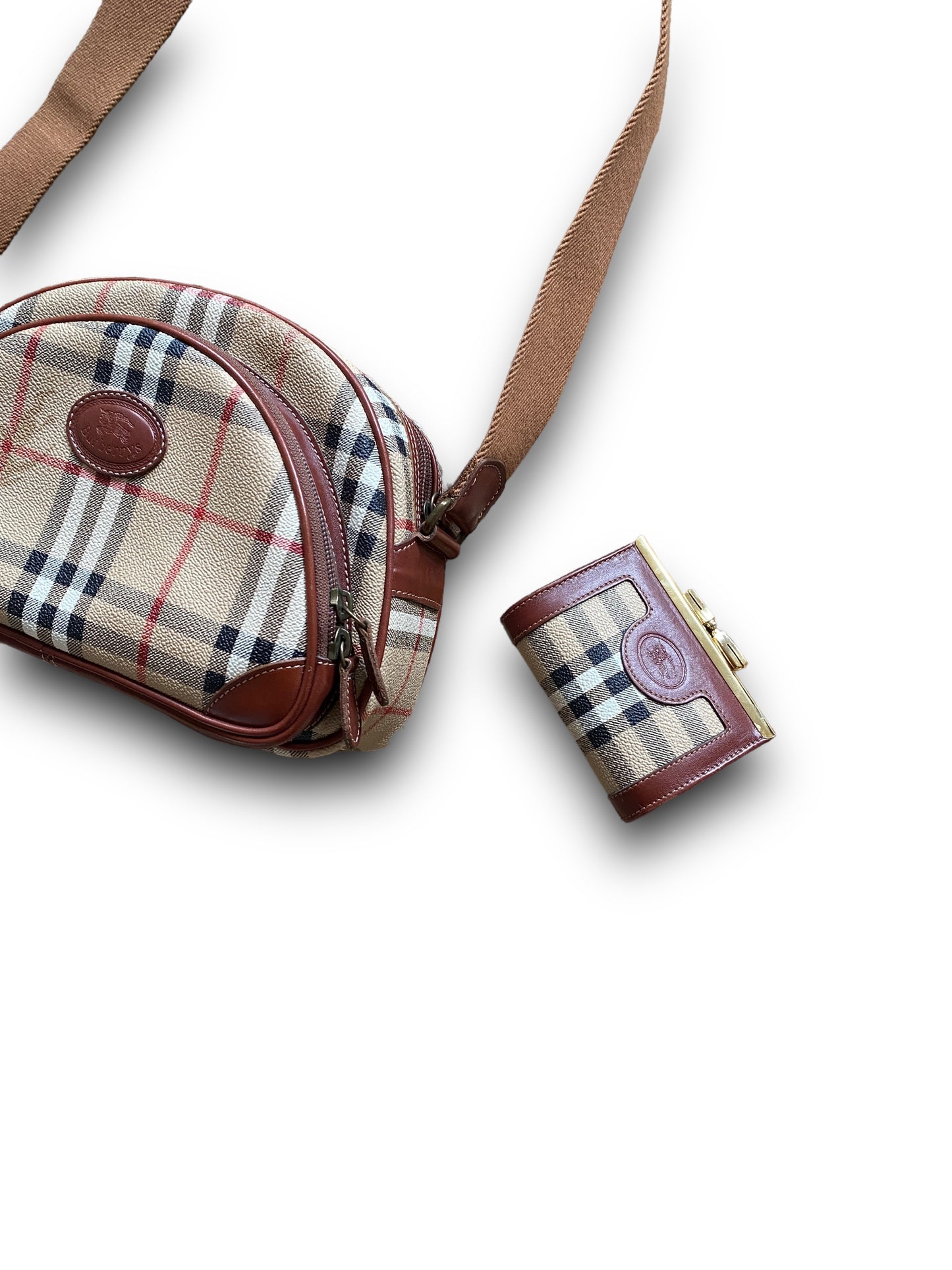 BURBERRYS BAG W POUCH