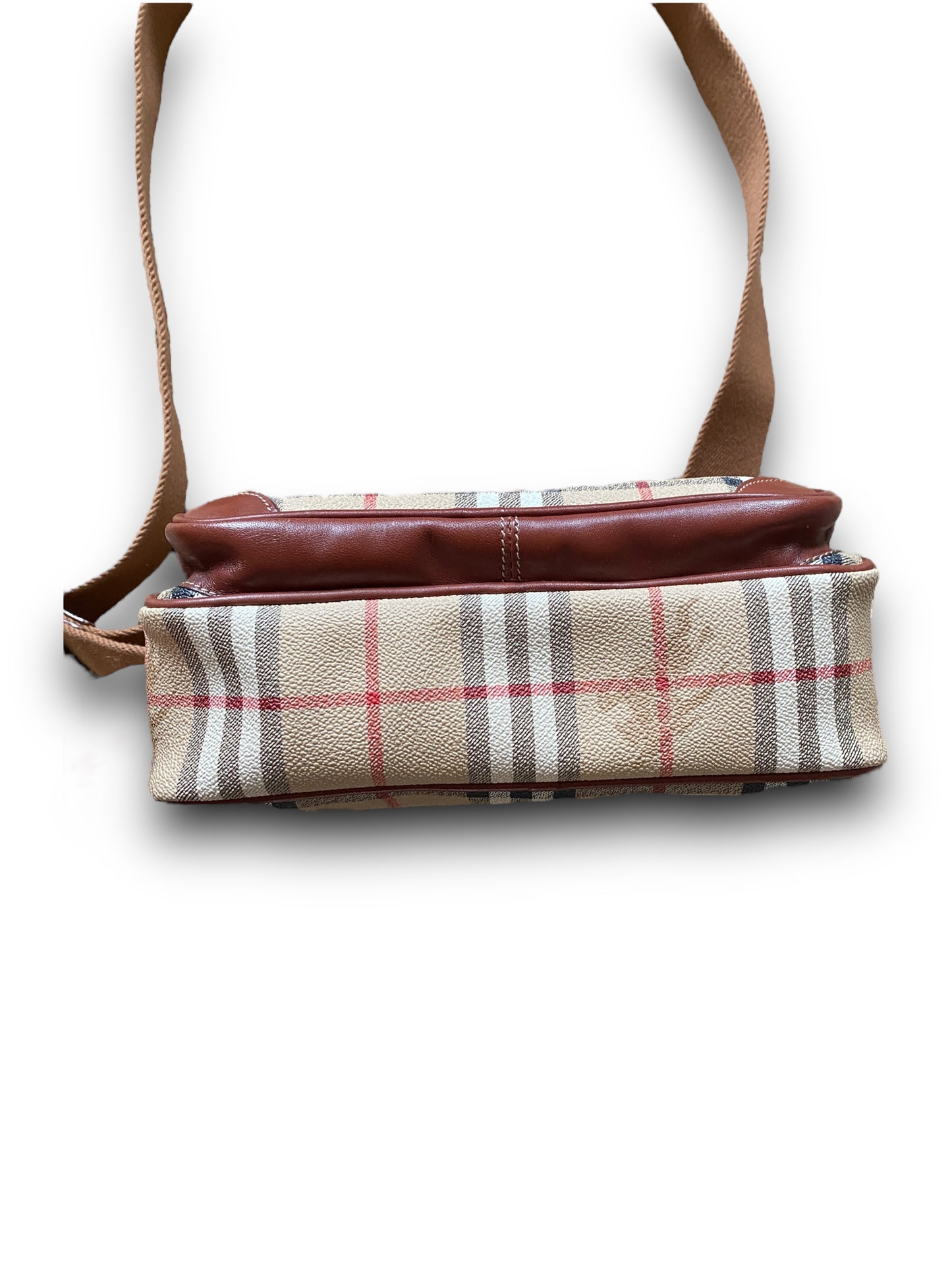 BURBERRYS BAG W POUCH