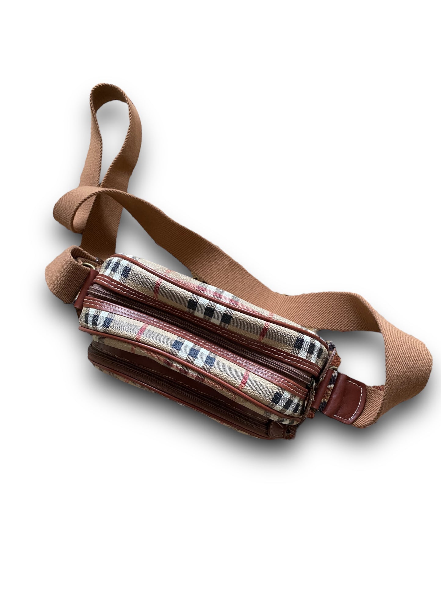 BURBERRYS BAG W POUCH