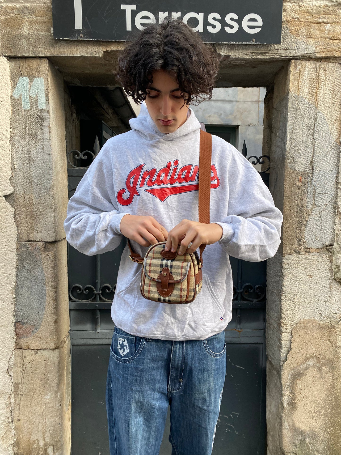 BURBERRYS MINI SHOULDER BAG