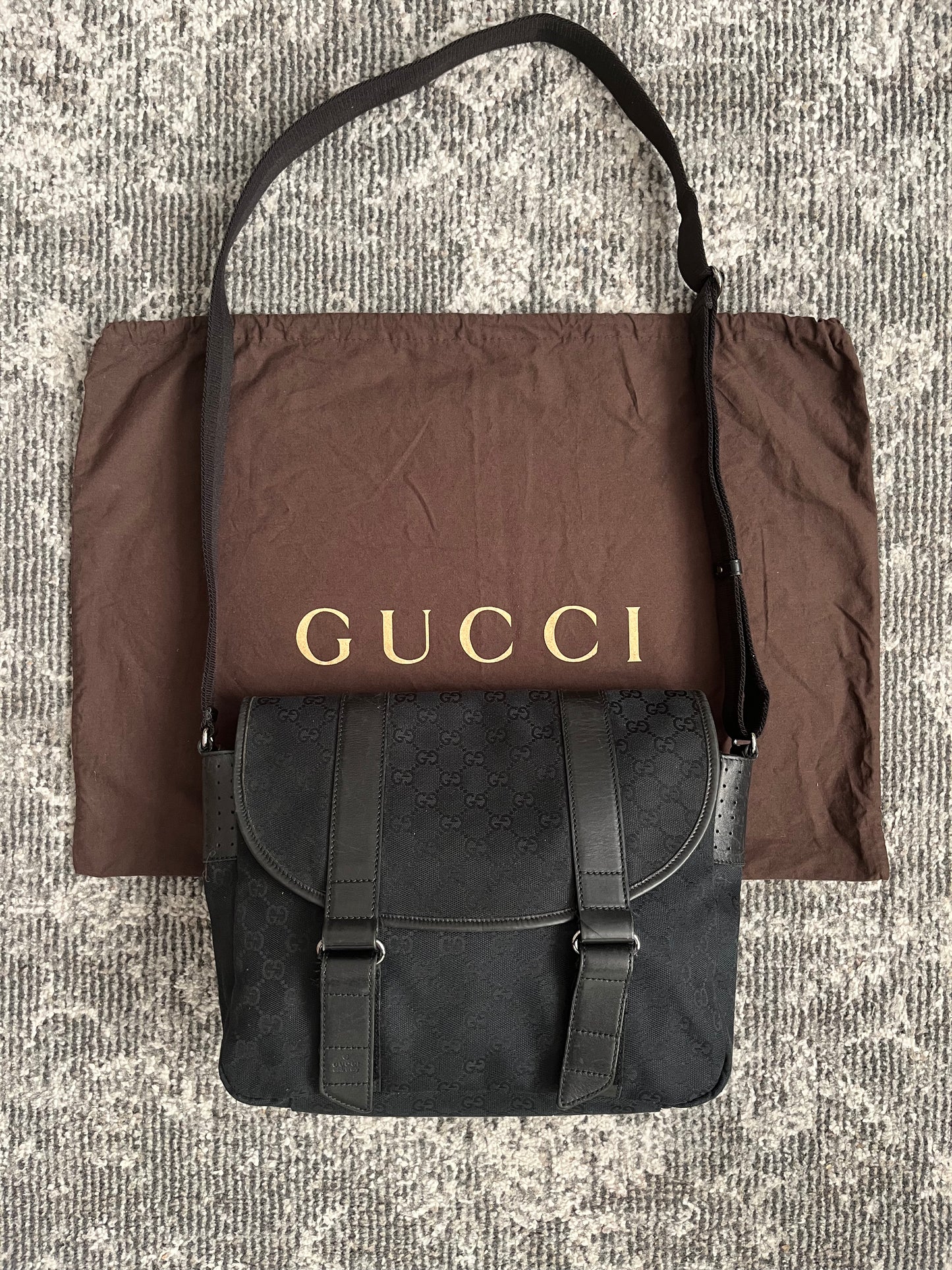 GUCCI MESSENGER BAG
