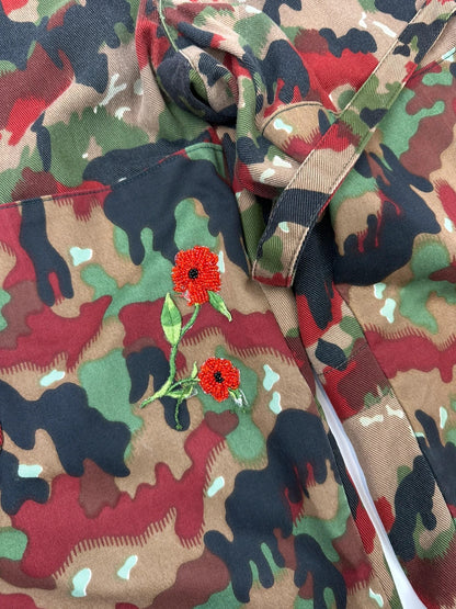 Dolce & Gabbana green camo wide-leg trousers with reworked straps and military pattern.
