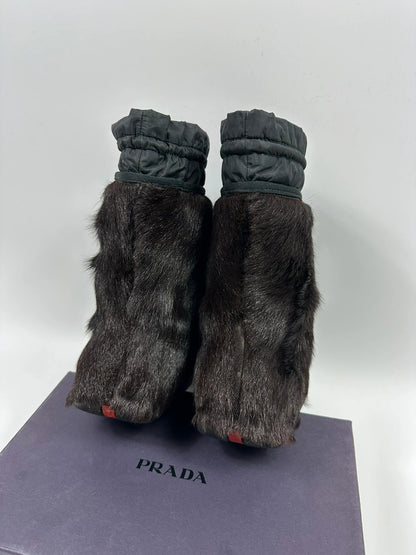 Prada brown fur Yeti boots with logo detail, vintage 1999 runway collection.