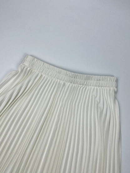 Plein Sud white long pleated skirt with elastic waistband, vintage 2000s style.