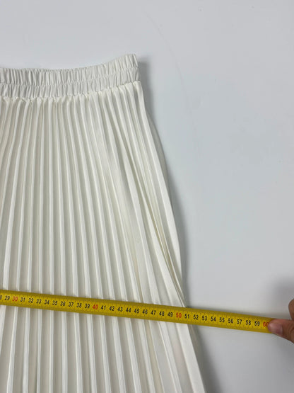 Plein Sud white long pleated skirt with elastic waistband, vintage 2000s style.
