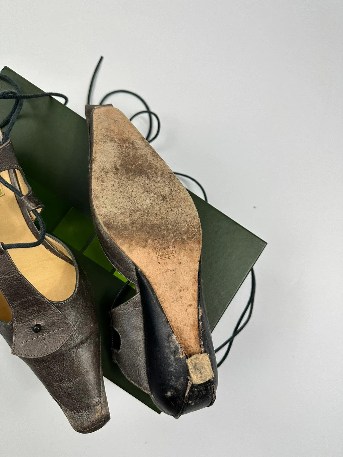 Marithé Francois Girbaud brown grey leather slingback heels with round toe and lace details.