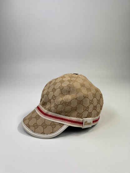 Gucci baseball cap in pink beige with GG monogram pattern and logo.