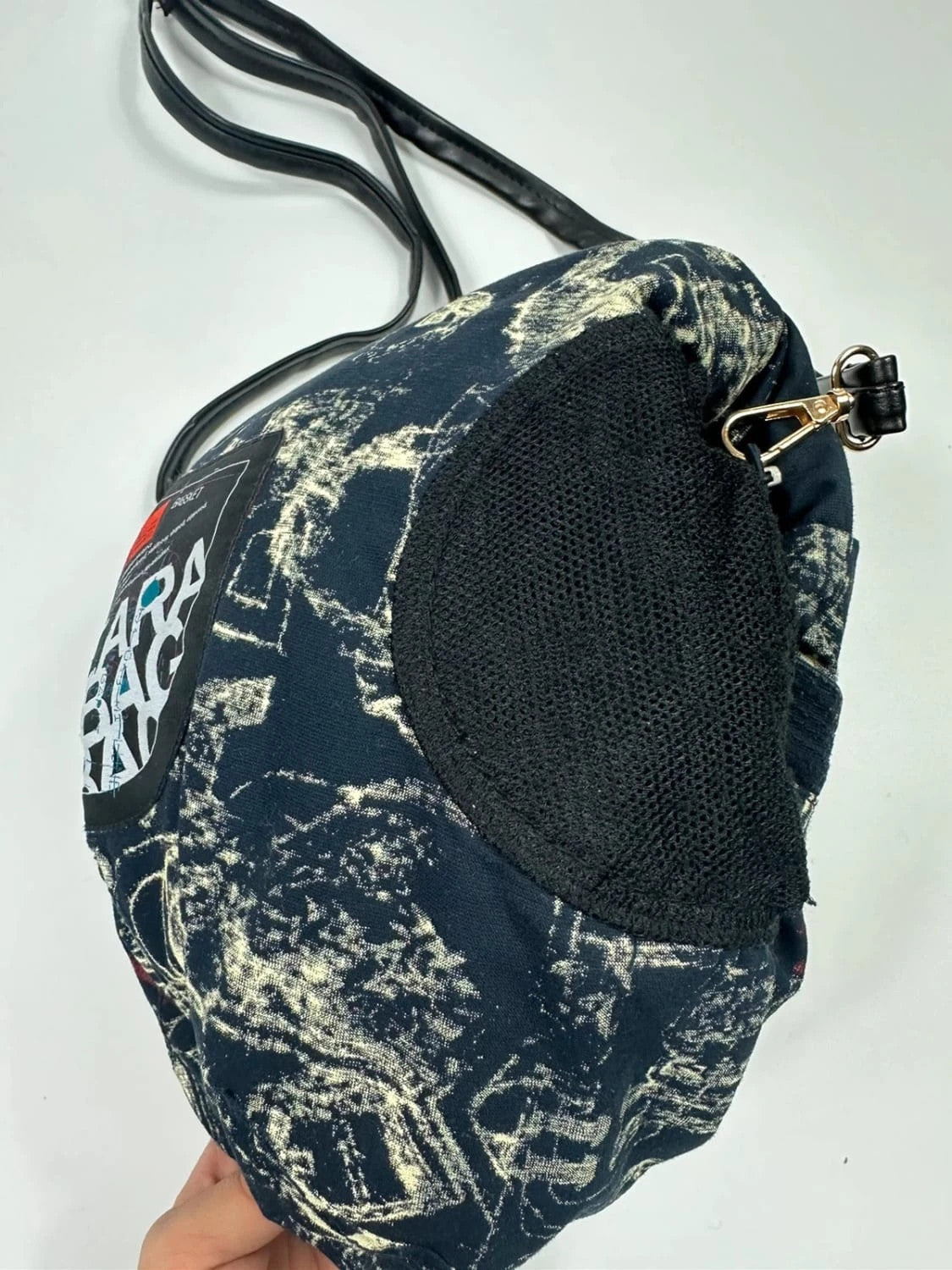 Marithé Francois Girbaud navy multi-pocket jacket adjustable fit packable design.