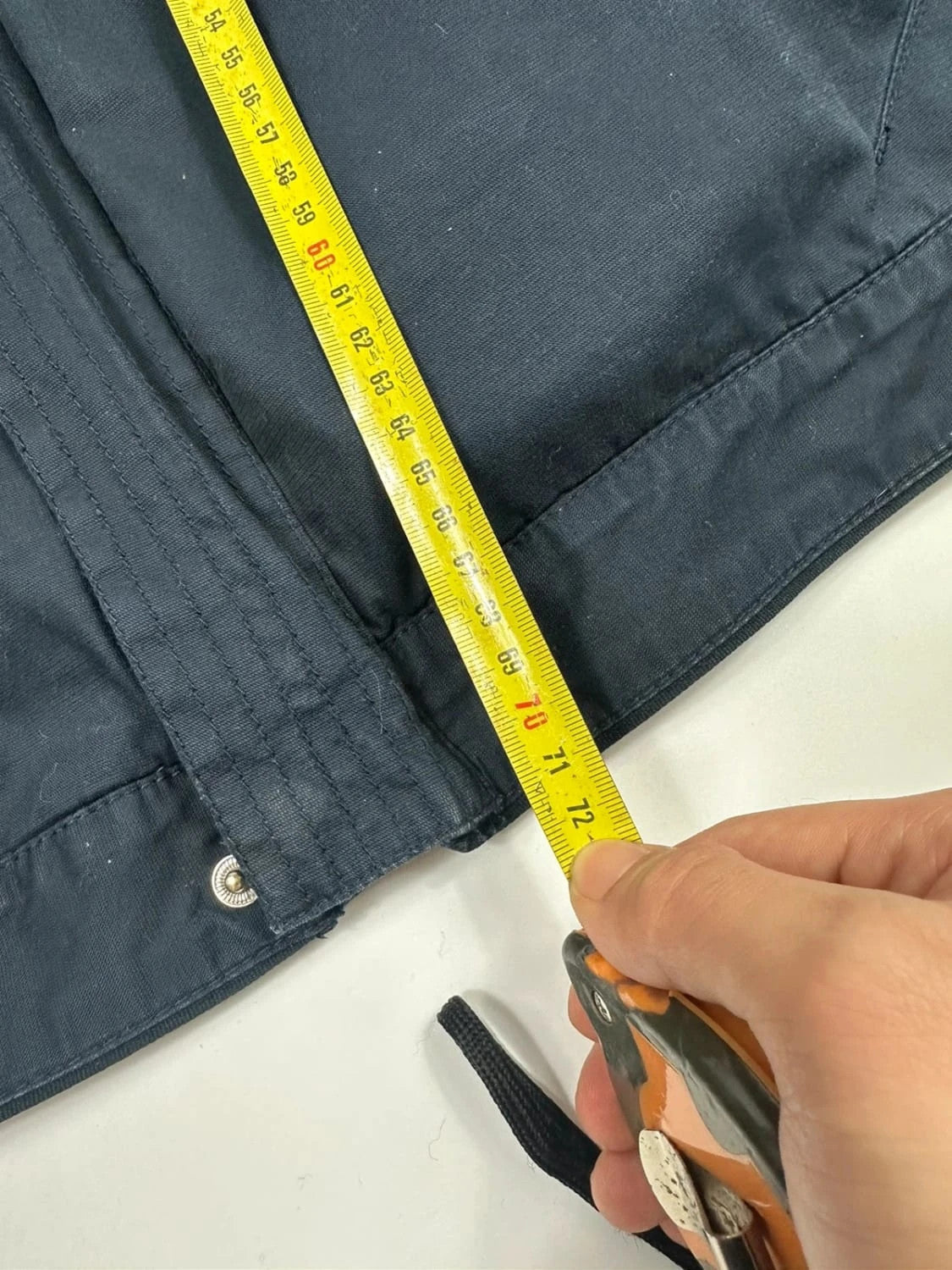 Marithé Francois Girbaud navy multi-pocket jacket adjustable fit packable design.