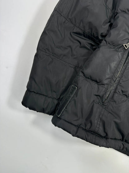 Prada black fitted nylon down puffer jacket with hood and logo detail.