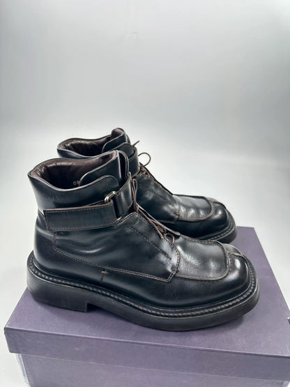 Prada black leather ankle boots with laces and Velcro, vintage 1999 collection.