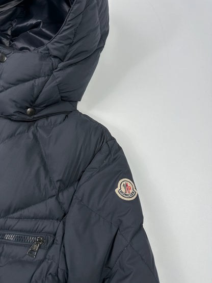 Moncler navy blue puffer jacket with diamond pattern, hood, and down filling.