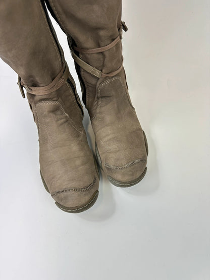 Marithé François Girbaud khaki brown leather knee-high boots with straps and vintage design.