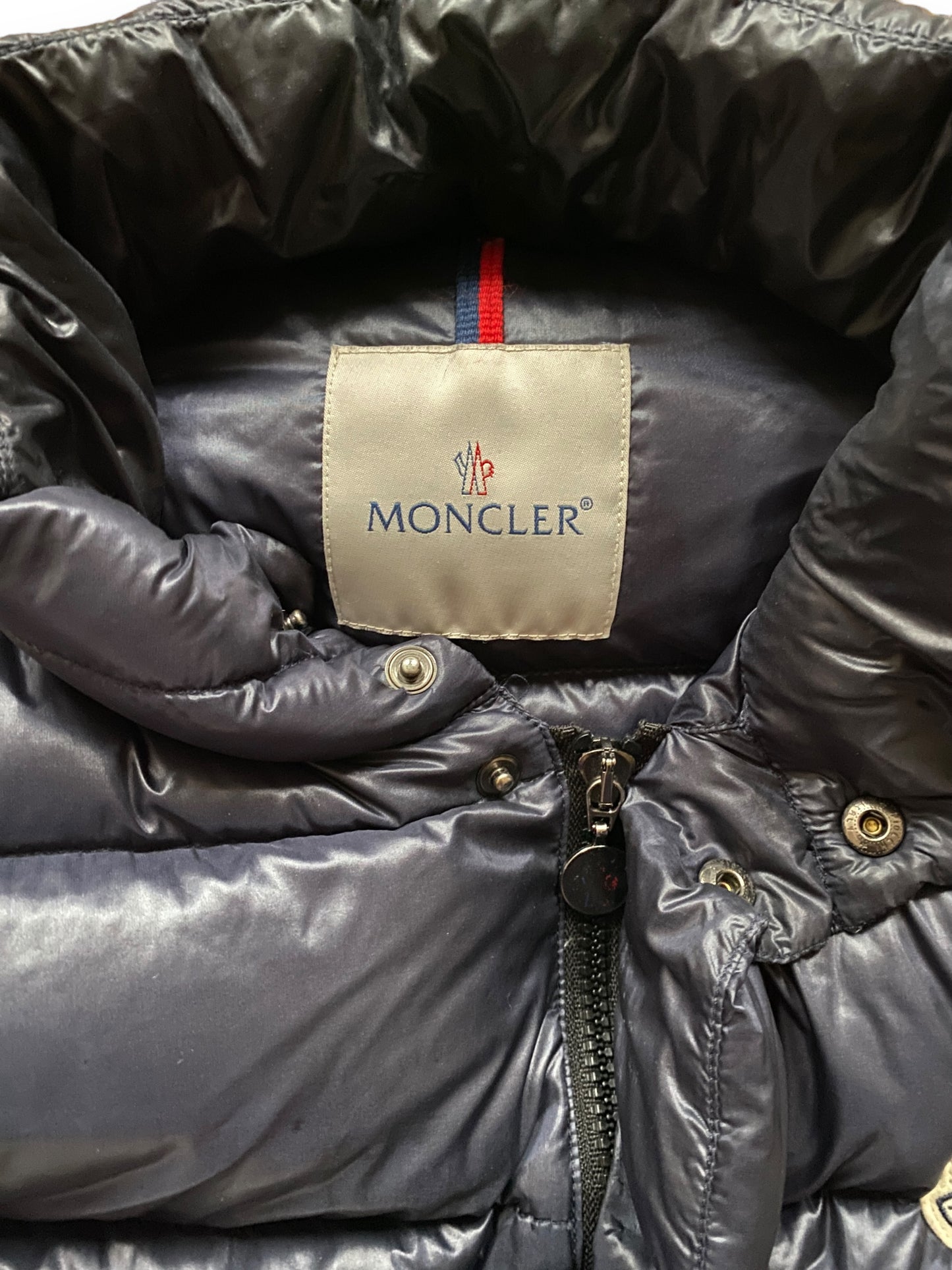 MONCLER NAVY BLACK PUFFER VEST (M-L)