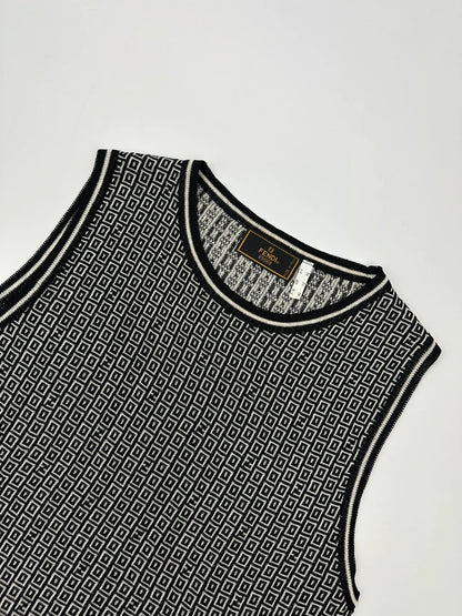 Fendi 90’s FF Monogram Black & White  Knitted Vest Sweater