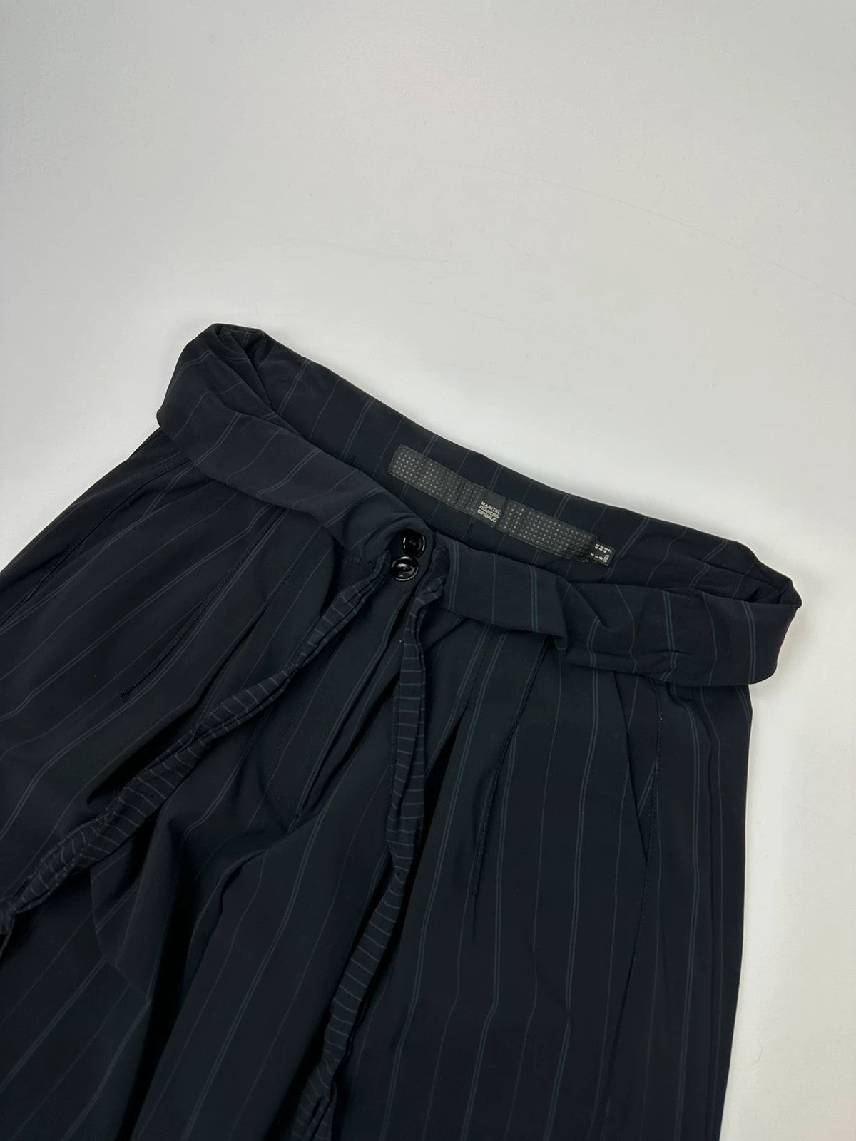 Marithé + Francois Girbaud 00’s Baggy Extra Wide Legs Belted Pants Dark Navy Stripes