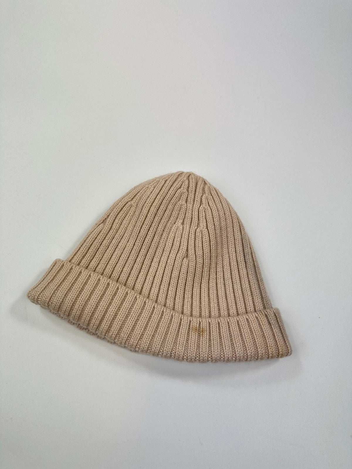 Prada Sport Early 00’s Beige Ribbed Wool Beanie RedTab
