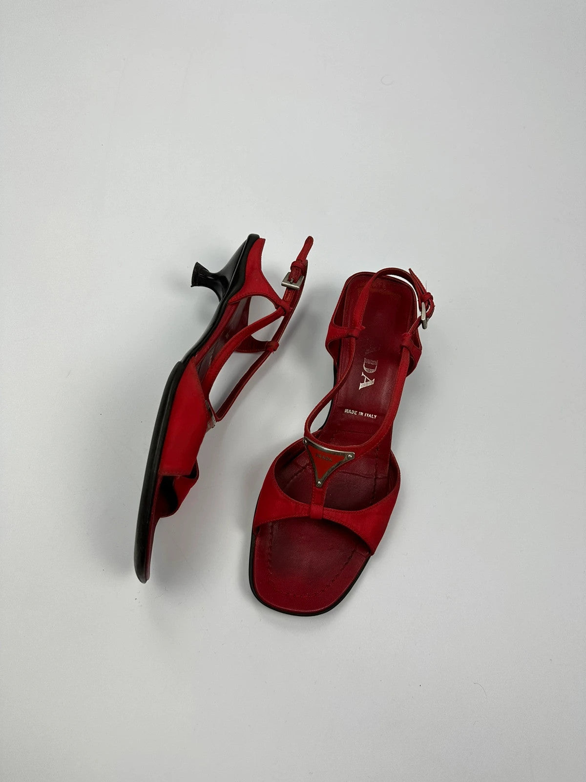 Prada Milano SS2000 Red SlingBack Pumps Heels