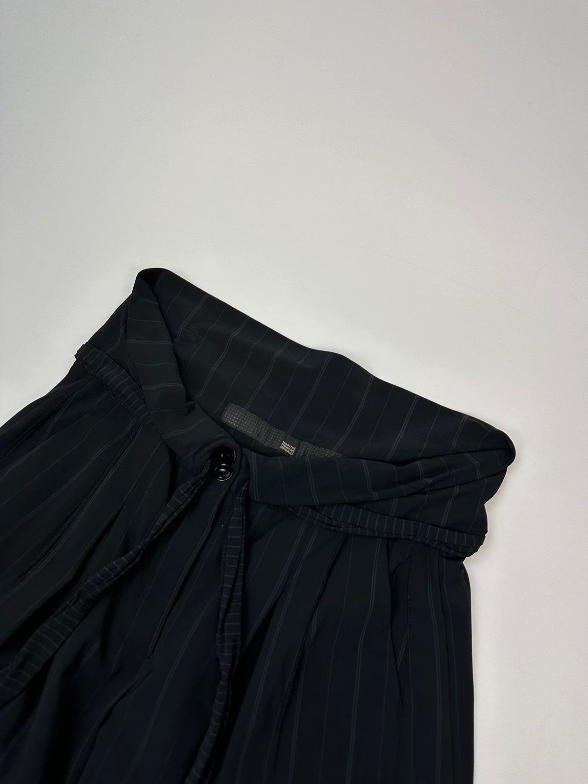 Marithé + Francois Girbaud 00’s Baggy Extra Wide Legs Belted Pants Dark Navy Stripes