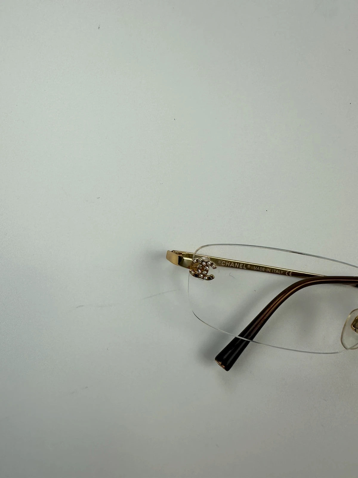 Chanel White Argent Gold Sunglasses Rimless Strass