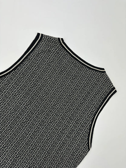 Fendi 90’s FF Monogram Black & White  Knitted Vest Sweater