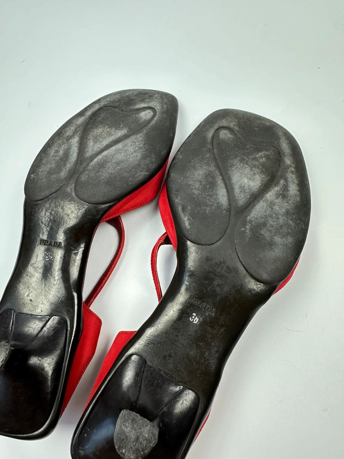 Prada Milano SS2000 Red SlingBack Pumps Heels