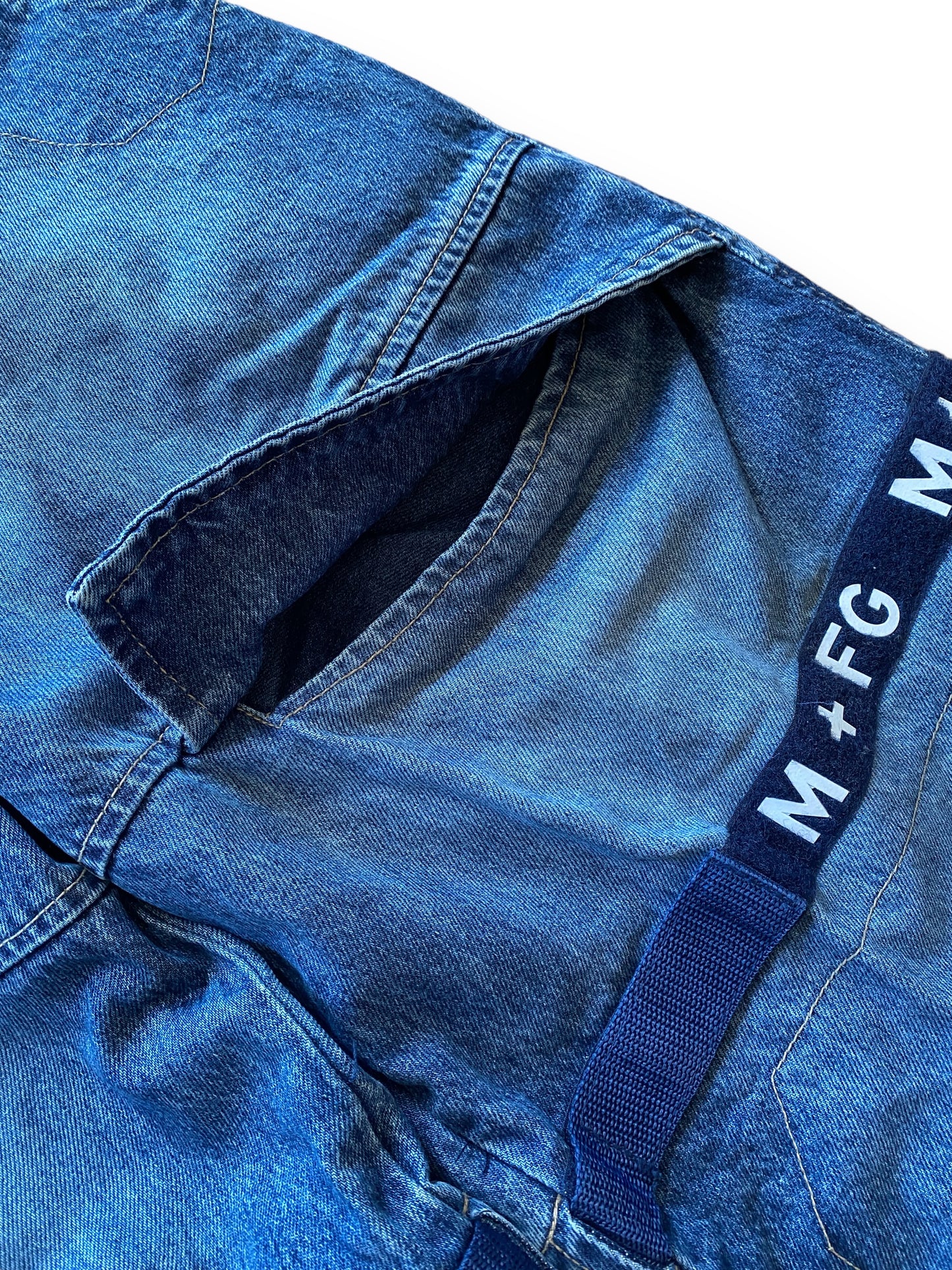 MFG AJUSTABLE BAGGY DENIM PANTS