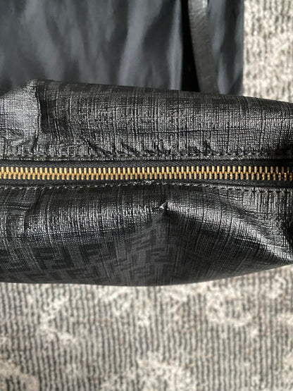 FENDI BLACK MESSENGER BAG