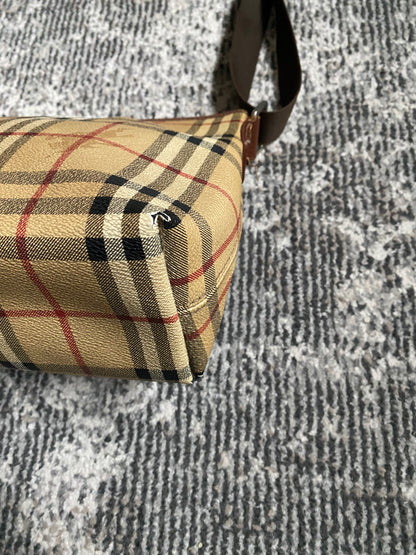 BURBERRY MESSENGER BAG