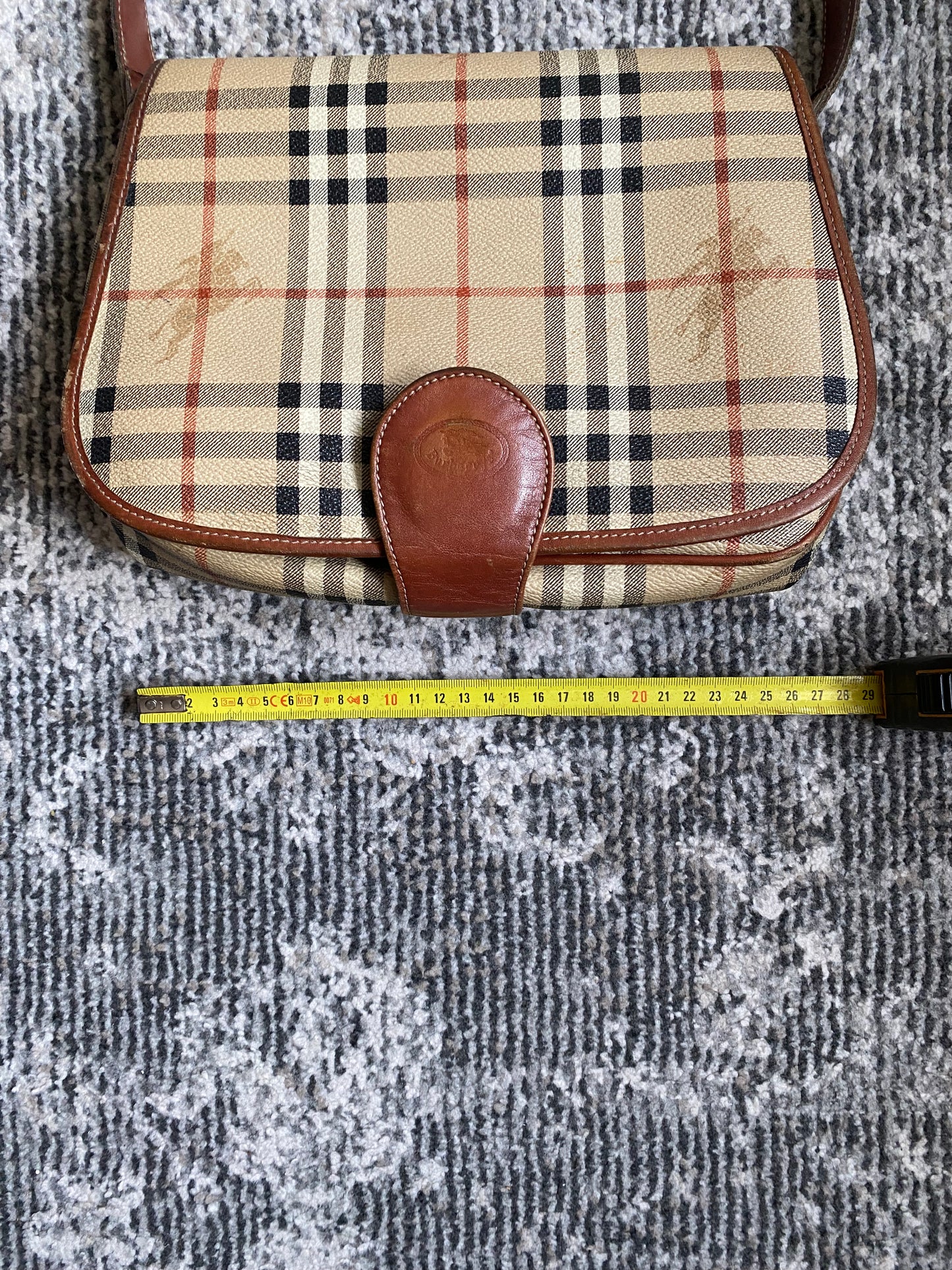 BURBERRYS MESSENGER BAG