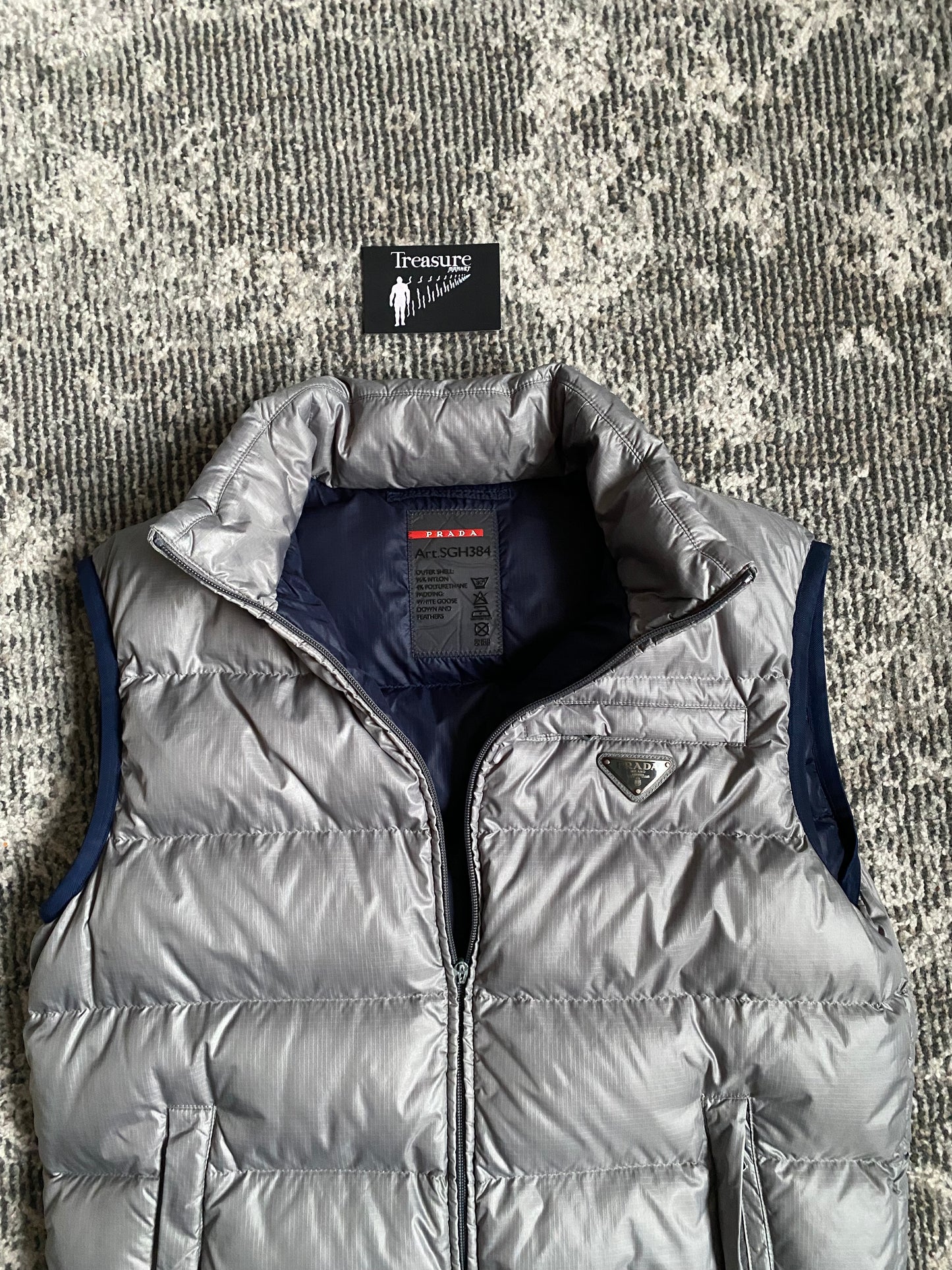 PRADA PUFFER VEST