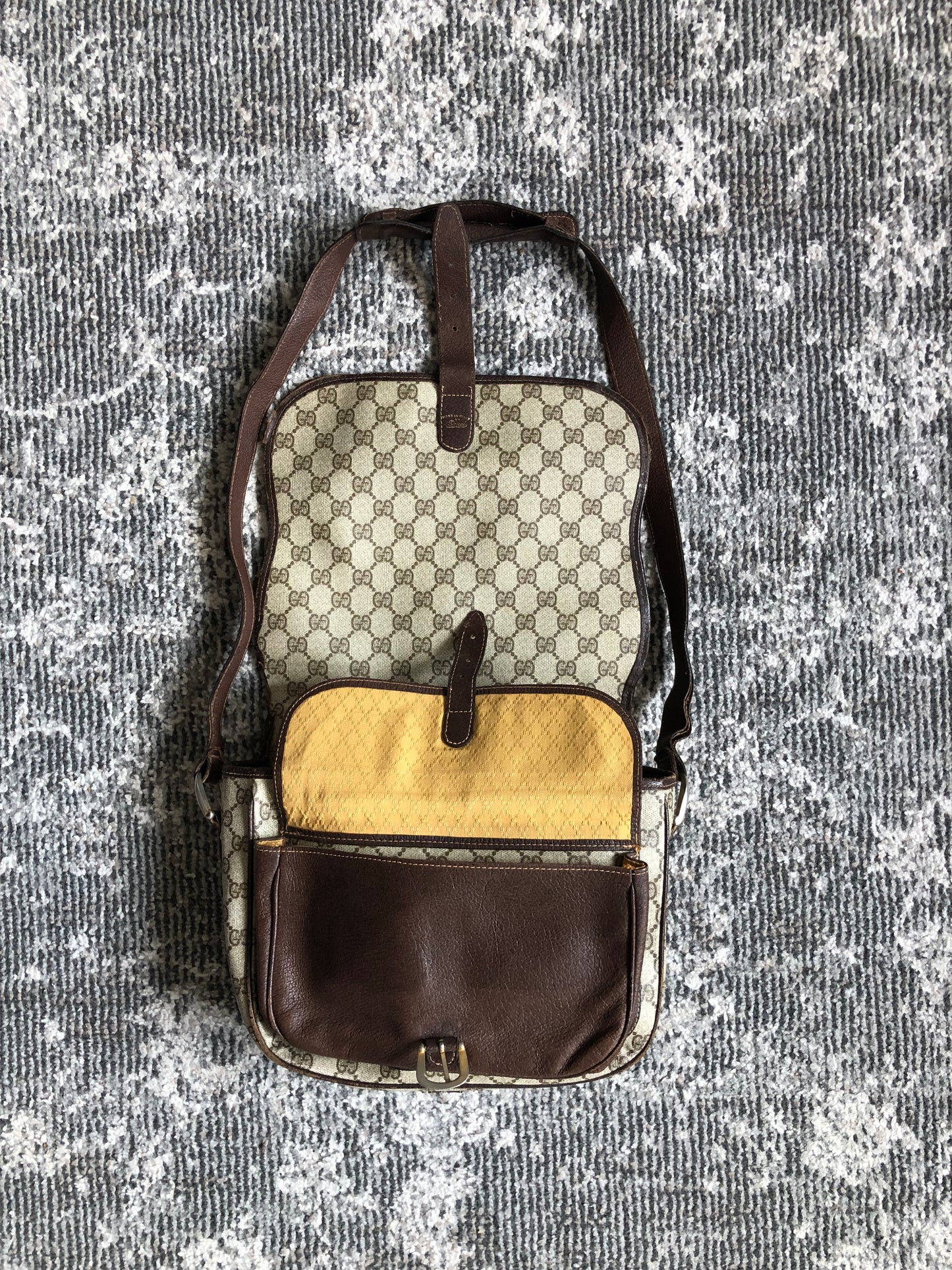 GUCCI OPHIDIA MESSENGER BAG