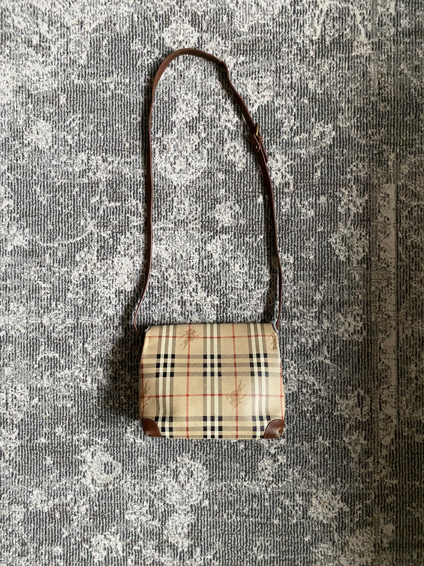 BURBERRYS CROSSBODY BAG