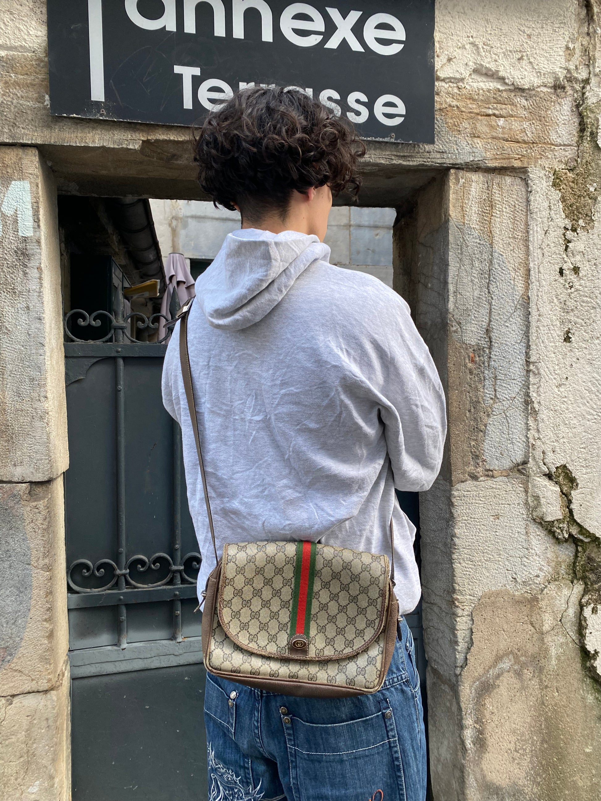 Gucci Gg Supreme Messenger Bag