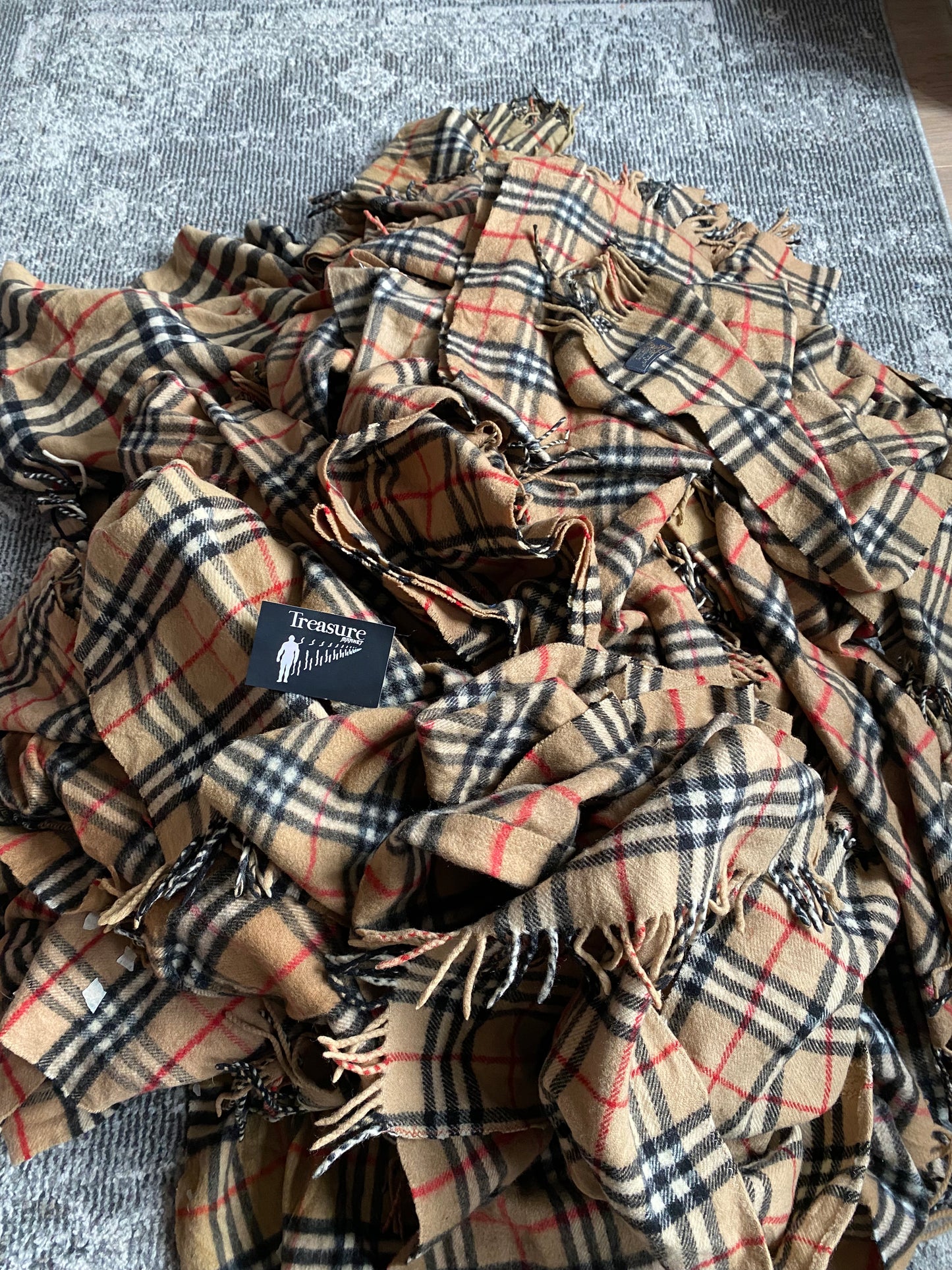 BURBERRYS SCARF TARTAN MONOGRAMME