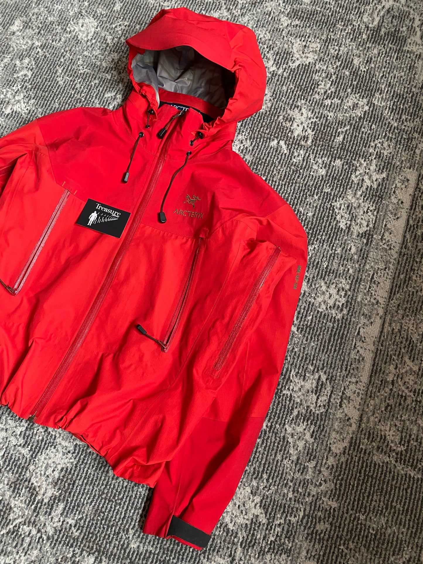 ARC’TERYX GORETEX JACKET