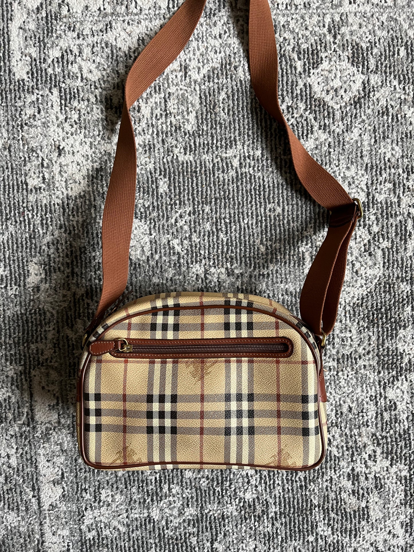 Burberrys Messenger Bag