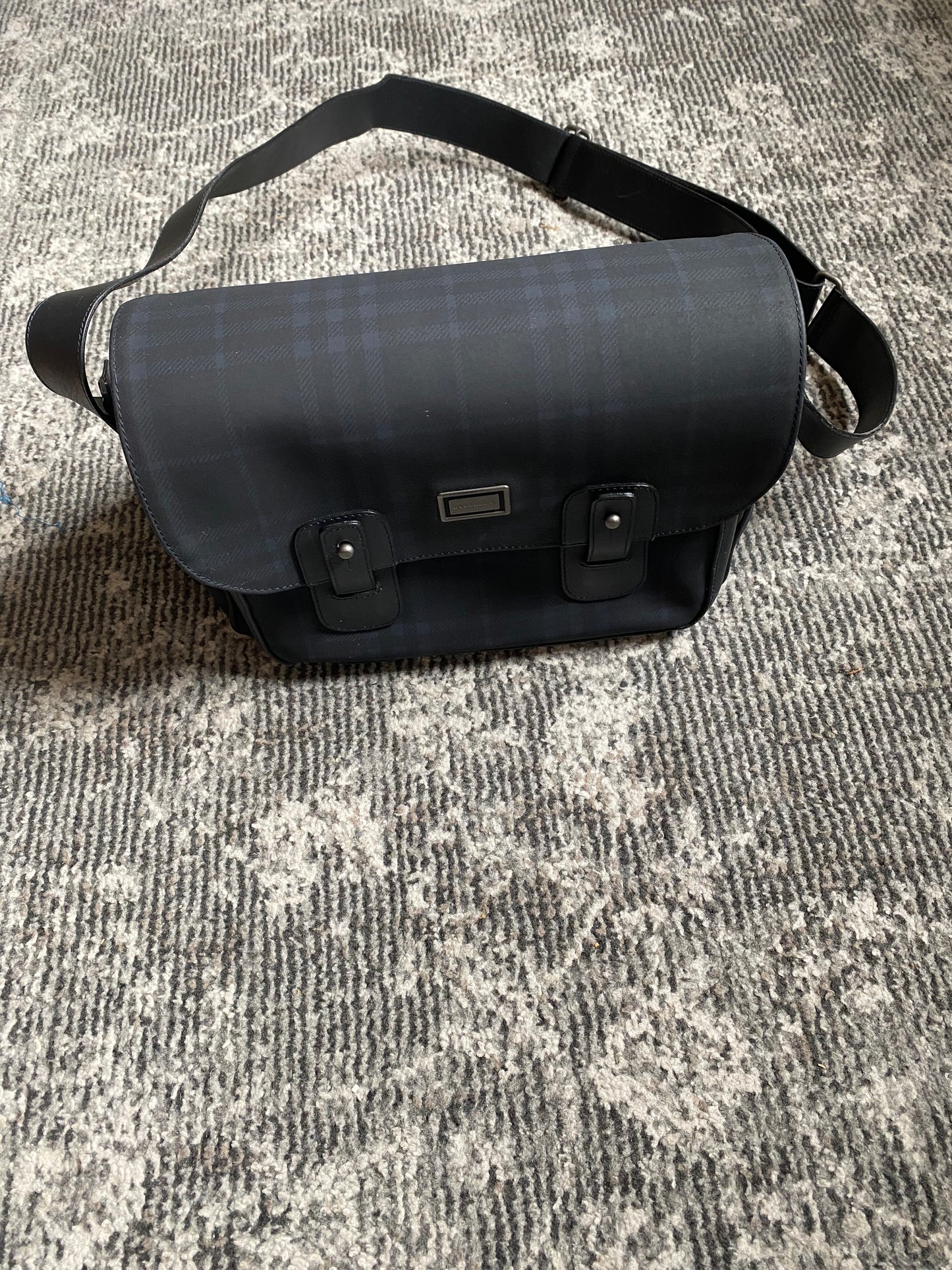 BURBERRY CAMERA BAG