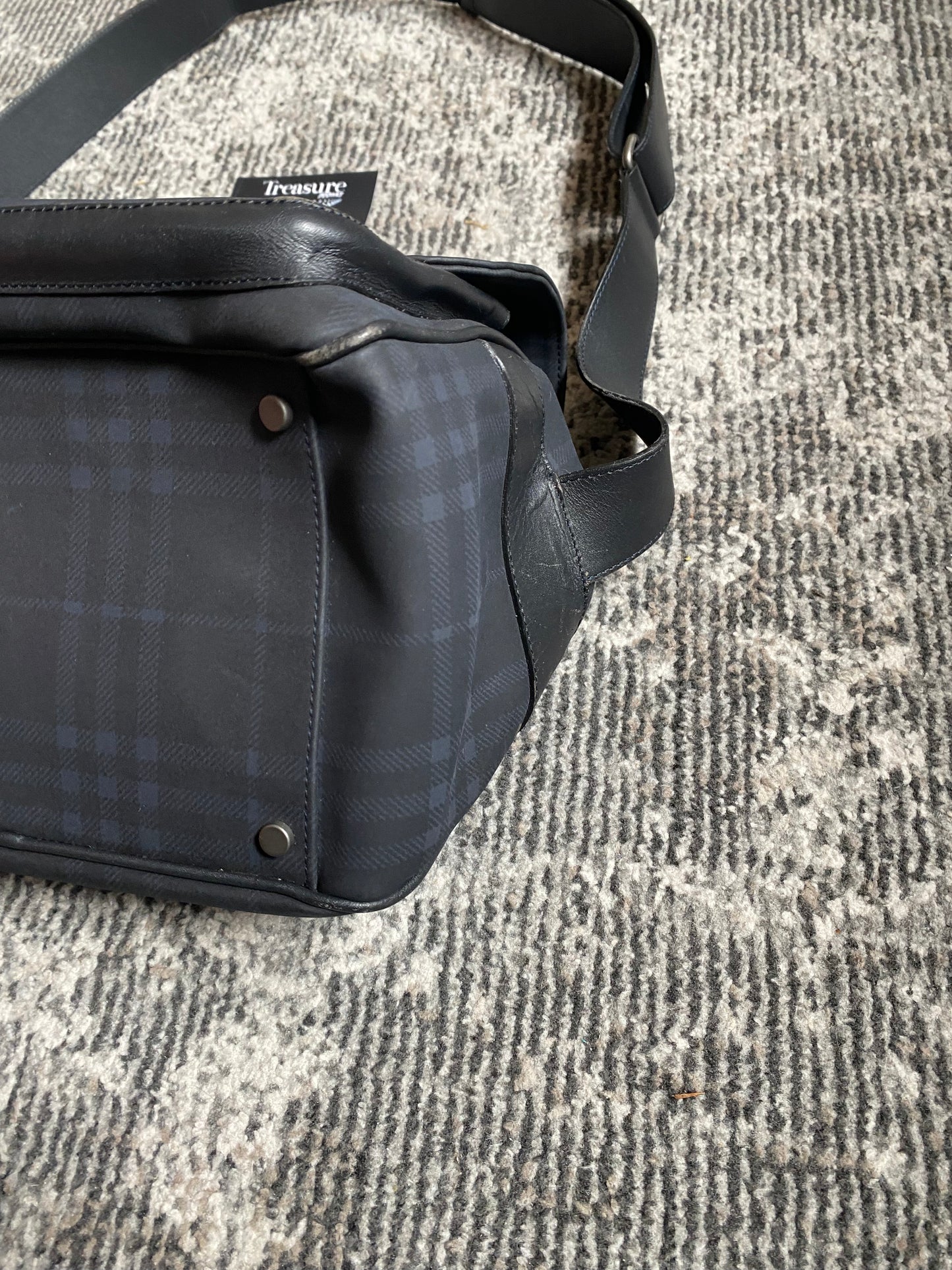 BURBERRY CAMERA BAG