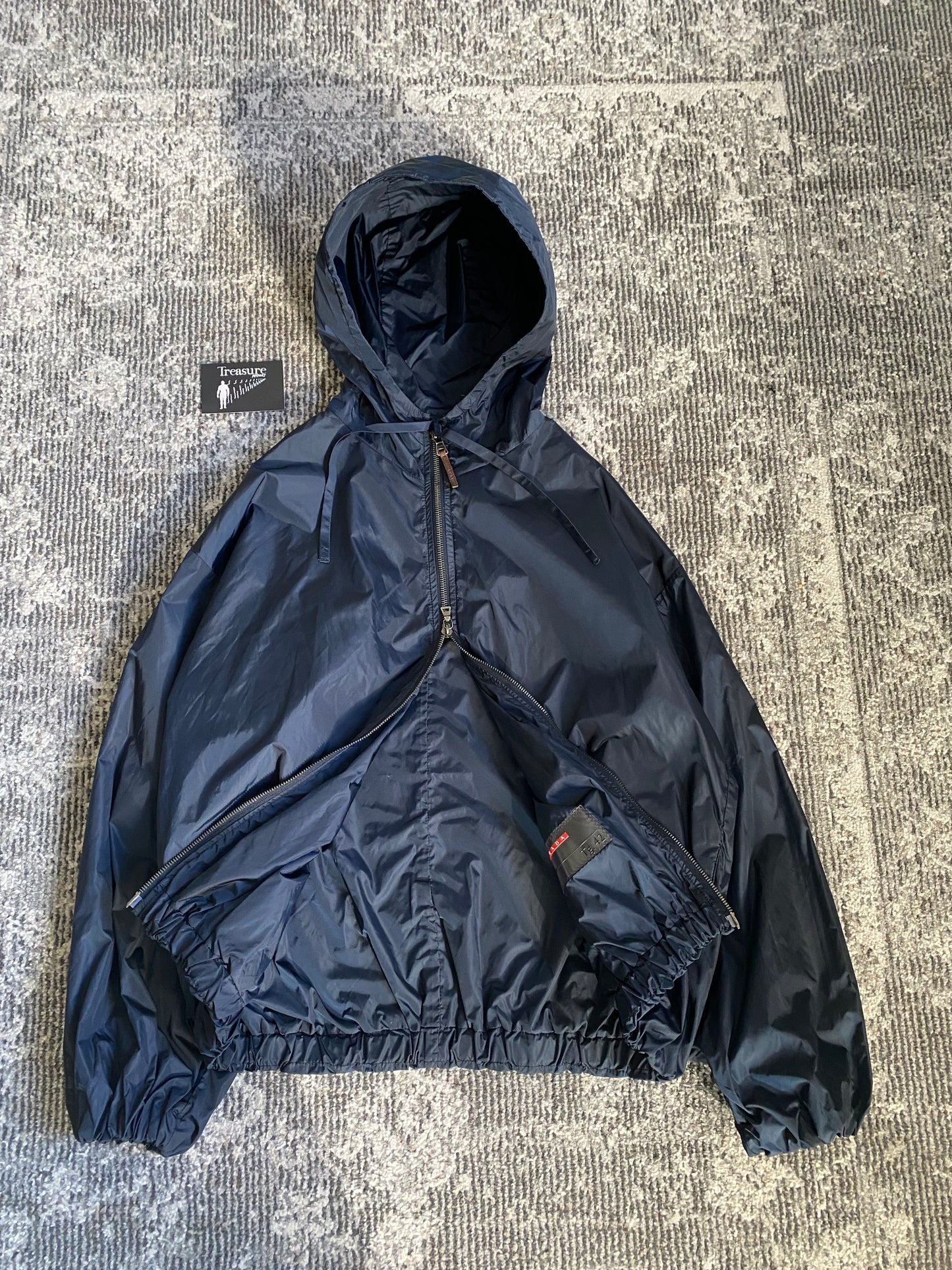 PRADA BOXY CROP LIGHT JACKET