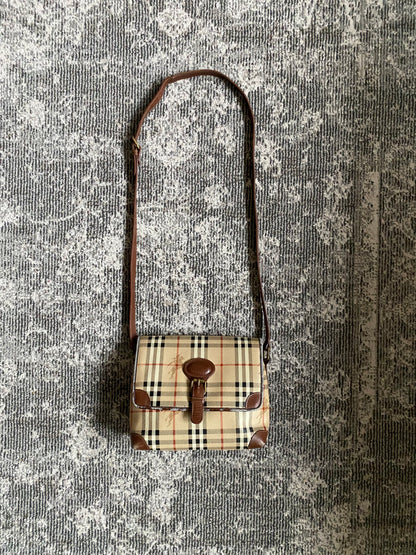 BURBERRYS CROSSBODY BAG