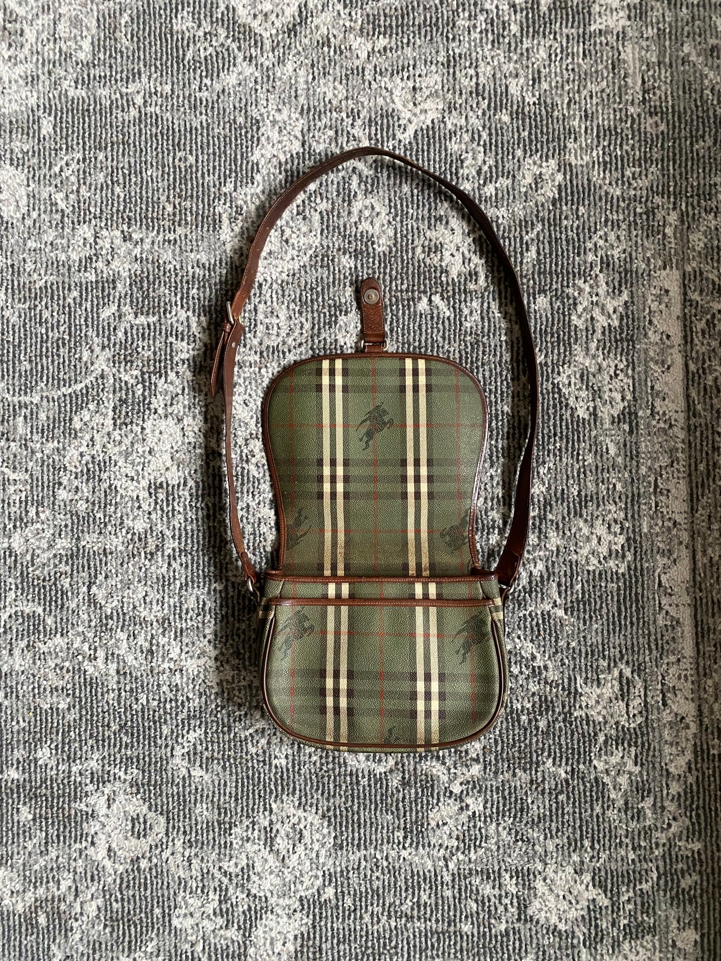 BURBERRYS GREEN SHOULDER BAG