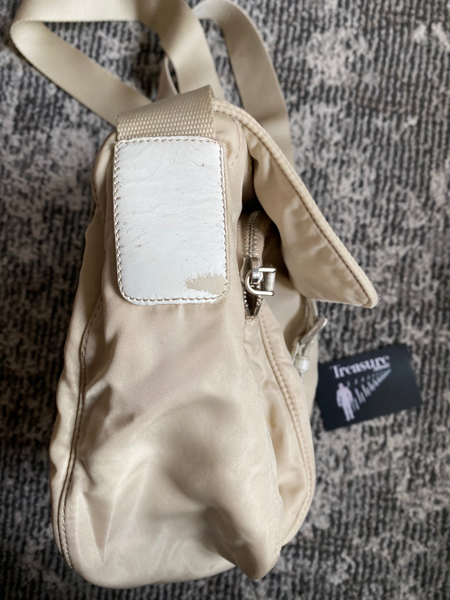 PRADA BEIGE MESSENGER