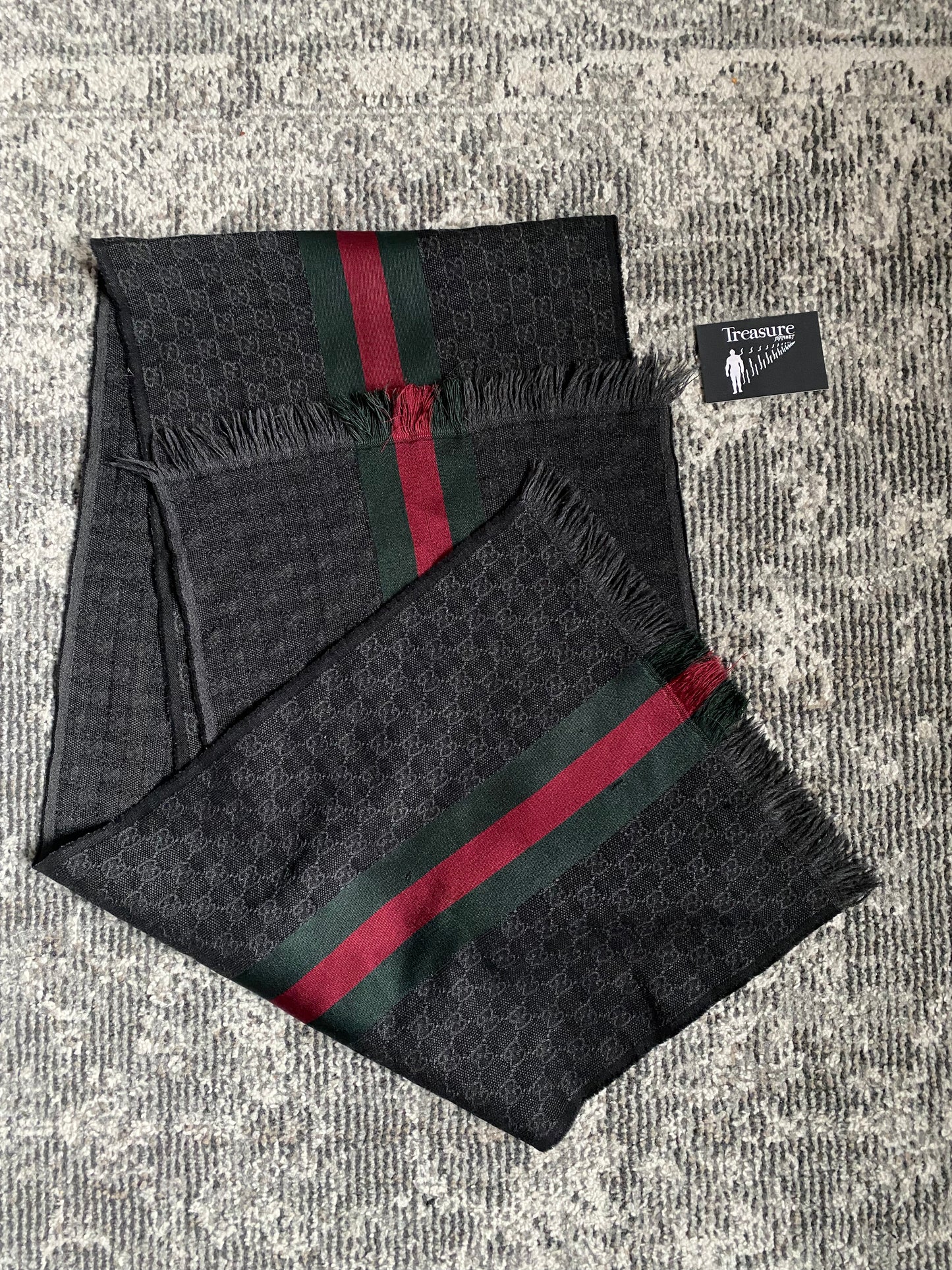 GUCCI BLACK SCARF