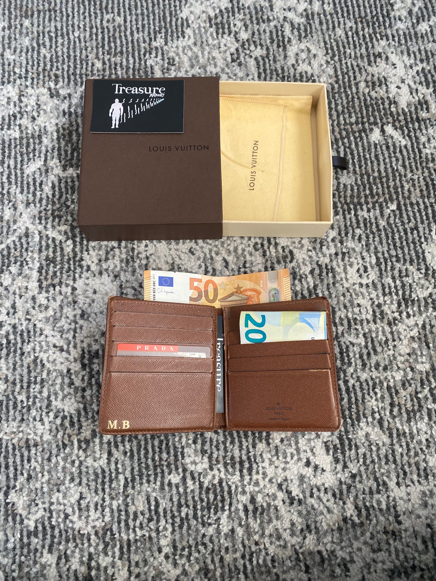 LOUIS VUITTON WALLET