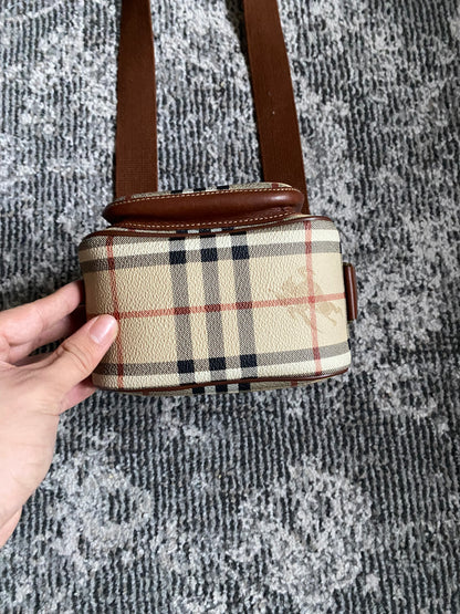 BURBERRYS MINI SHOULDER BAG